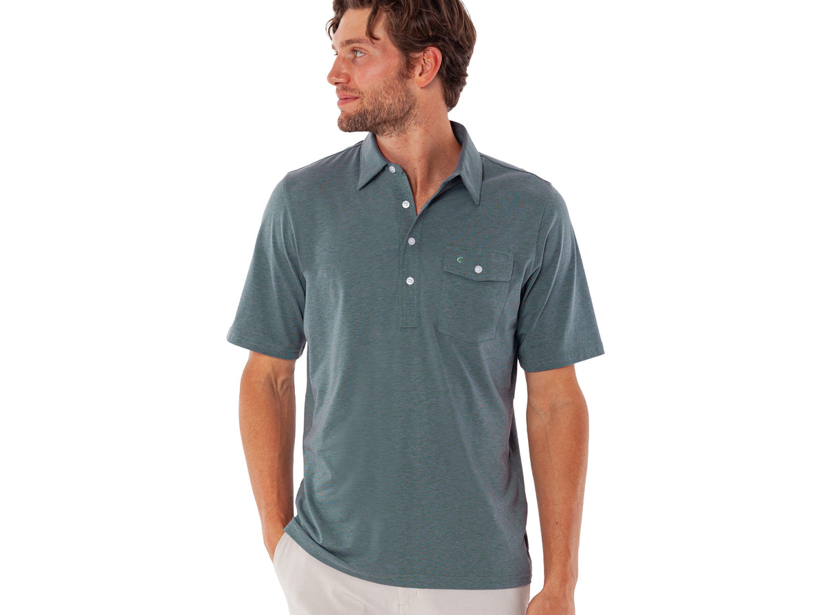 Criquet Performance Players Shirt in Cascades, studio photo